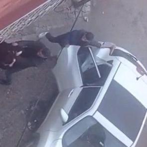 Eski eşini darbeden şahıs, &lsquo;kendimi savunurken parmağım kırıldı&rsquo; diyerek şikayet&ccedil;i oldu