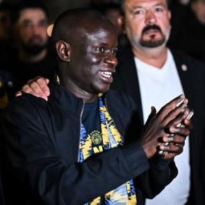 Fenerbah&ccedil;e'nin yeni transferi N'Golo Kante, İstanbul'a geldi