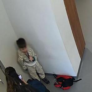 İBB &ccedil;ocuk yuvasında bir skandal daha: Bu kez de mahremiyet hi&ccedil;e sayıldı: Kapı &ouml;n&uuml;nde...