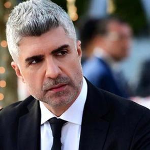 &Ouml;zcan Deniz t&uuml;m kırgınlıklara rağmen annesine koştu! 