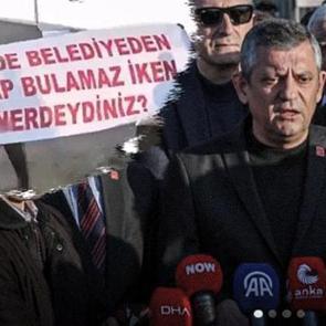 &Ouml;zg&uuml;r &Ouml;zel'e Hatay'da protesto: Sloganlar atıldı, yuhalandı!