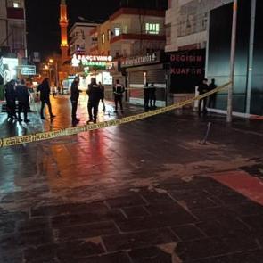 Peş peşe ş&uuml;pheli kadın &ouml;l&uuml;mleri! Biri evinde, diğeri iş yerinde bulundu