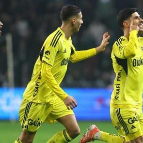 Tarihe ge&ccedil;en rekor! Fenerbah&ccedil;e 20 yıl sonra ilki yaşadı