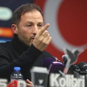 Tedesco'ya i&ccedil;eriden sert eleştiri: 'Ben bunu kabul etmiyorum kardeşim'