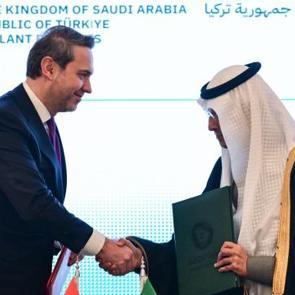 Suudi Arabistan'la tarihi anlaşma! T&uuml;rkiye'de bug&uuml;ne kadar g&ouml;r&uuml;len en d&uuml;ş&uuml;k fiyat