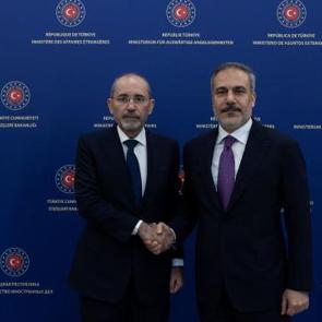 &Uuml;rd&uuml;n resmen duyurdu: 15 yıl sonra ilk kez T&uuml;rk topraklarına girdiler