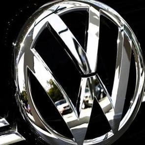 Volkswagen Grubu'nun k&uuml;resel satışlarında gerileme s&uuml;r&uuml;yor