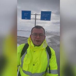 Umreye gitmek i&ccedil;in yaya olarak yola &ccedil;ıkan İbrahim: İlahi aşk ağır bastı 