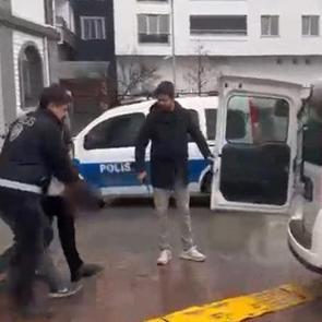 Yer: Iğdır! 'Birini bı&ccedil;aklamam lazım' diyerek evden ayrılıp bir &ccedil;ocuğu bı&ccedil;akladı