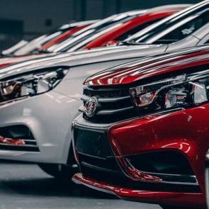 Arabalara artık 'yeni fren' geliyor: 1 asırlık sistem tarihe karışıyor!