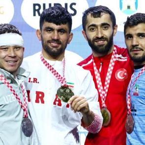 Avrupa'da Konya gururu! Mustafa Tarak&ccedil;ı'dan altın, &Ouml;mer Halis Recep'den bronz madalya