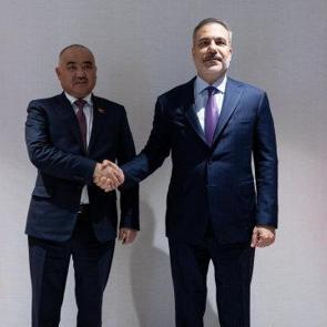 Bakan Fidan, Kırgızistan Meclis Başkanı ile bir araya geldi