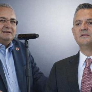 CHP'den istifa eden Mesut &Ouml;zarslan'dan &Ouml;zg&uuml;r &Ouml;zel'e su&ccedil; duyurusu! 7 isim daha istifa etti