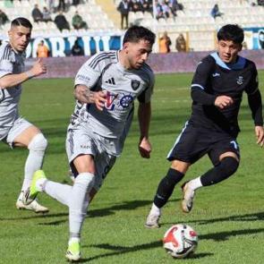 Erzurumspor'un acıması yok! 7 golle zirveyi teslim aldılar: G&ouml;zler şimdi yarında