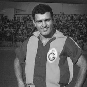 Galatasaray'ın acı kaybı! Sarı-kırmızılıların unutulmaz futbolcusu vefat etti