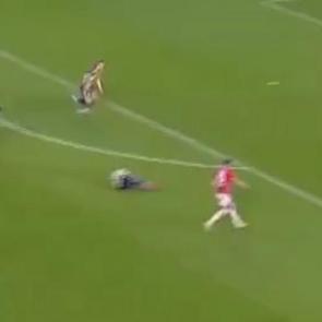 Gen&ccedil;lerbirliği'nin oyuncusu g&ouml;n&uuml;llere taht kurdu! B&uuml;t&uuml;n stat ayakta alkışladı