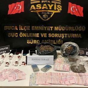 İzmir'de uyuşturucu operasyonu: 8 g&ouml;zaltı