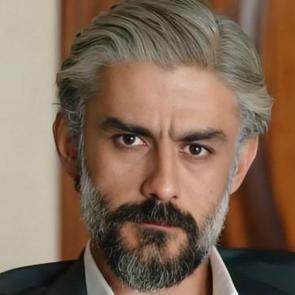 &Uuml;nl&uuml; oyuncu son yolculuğuna uğurlandı