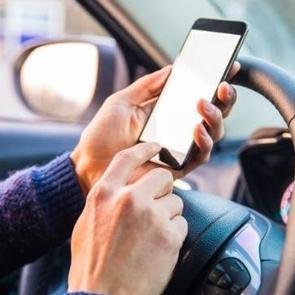 Telefonunuzdaki bu ayarı acilen kapatın! Vir&uuml;s bulaştırıyorlar