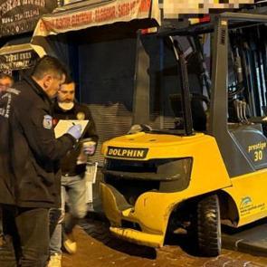 Kayseri'de ilgin&ccedil; hırsızlık: Forkliftle kuyumcuya daldı!