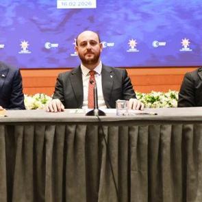 AK Partili B&uuml;y&uuml;kg&uuml;m&uuml;ş: CHP, İstanbul'daki yolsuzluğu aklama makinesine d&ouml;n&uuml;şt&uuml;