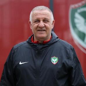 Amedspor Teknik Direkt&ouml;r&uuml; Mesut Bakkal: 'Yarım kalan hikayeyi hep birlikte tamamlayacağız'