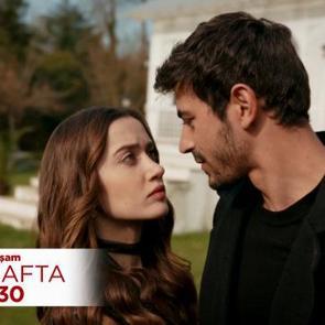 Arafta dizisinde &ccedil;alınan gerdanlık krizi! Bu aşkı koruyabilecekler mi?