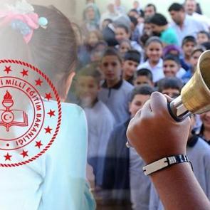 Bakan Tekin duyurdu! Ara tatil kalkacak mı? MEB harekete ge&ccedil;ti! Tatiller de birleşiyor...