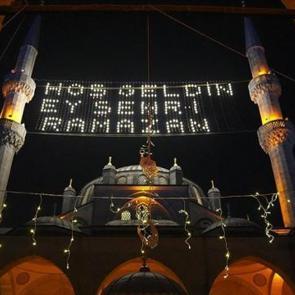 'On bir ayın sultanı' Ramazan bug&uuml;n başlıyor