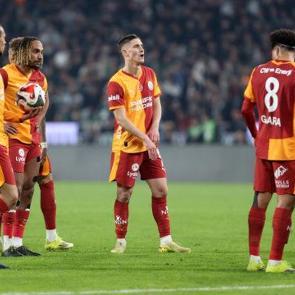 Galatasaray'ın 10 ma&ccedil;lık serisi Konya'da sona erdi