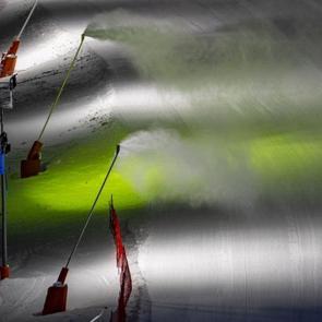 Gece kayağında yeni rota: Paland&ouml;ken&rsquo;de pistler gece de ışıl ışıl