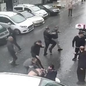 G&uuml;ng&ouml;ren&rsquo;de beyzbol sopalı kavga: 1 yaralı