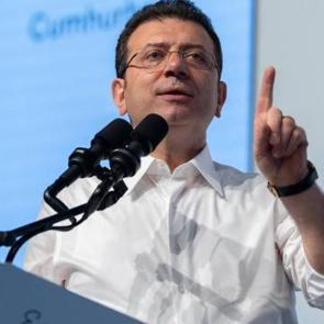 İmamoğlu'nun &uuml;slupsuzluğuna tepki yağdı: Fonlayamadığı medyaya parmak salladı