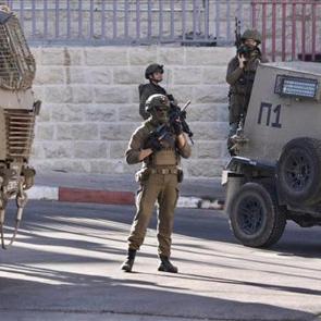 İsrail, Batı Şeria'daki baskınlarda 14 Filistinliyi g&ouml;zaltına aldı