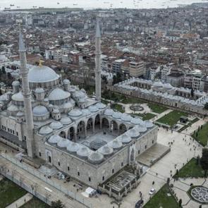 İstanbul&rsquo;un sil&uuml;etinde eşsiz bir Mimar Sinan şaheseri: S&uuml;leymaniye Camii