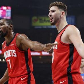 Kevin Durant'ın Alperen Şeng&uuml;n hakkında k&uuml;f&uuml;rl&uuml; mesajları ortaya &ccedil;ıktı