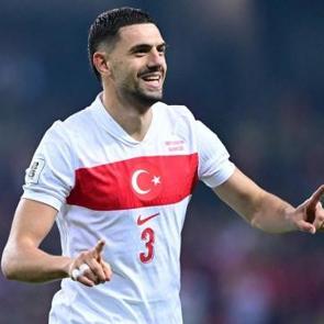 Montella'dan Romanya ma&ccedil;ı &ouml;ncesi flaş karar! Merih ve Zeki dahil 4 ismi kadroya almadı