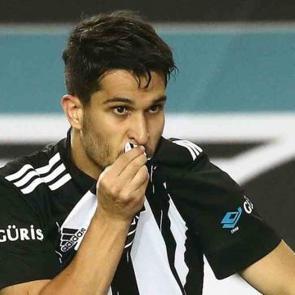 Necip Uysal'ın mutlu g&uuml;n&uuml;! İkinci kez baba oldu