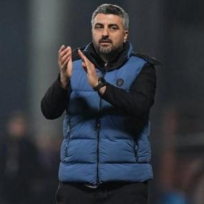 1. Lig ekibinde s&uuml;rpriz ayrılık! Teknik direkt&ouml;r&uuml;n g&ouml;revine son verildi