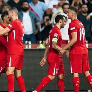 S&uuml;per Lig ekibinin milli yıldızı ameliyata alındı: Tarih verildi