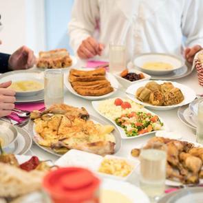 Uzman Diyetisyenden Ramazan'da doğru beslenmenin altın kuralları!