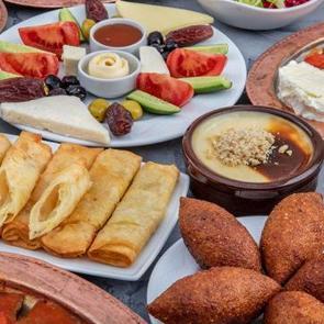 Uzman Diyetisyenden Ramazan'da sağlığınızı tehlikeye atmadan beslenme &ouml;nerileri