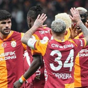 Galatasaray'dan 31 ma&ccedil;lık &ccedil;ılgın seri!