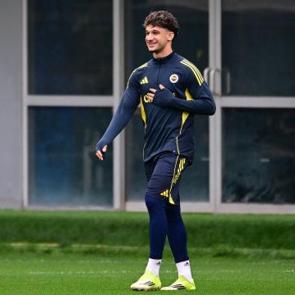 Galatasaray'la ipleri koparan &Ccedil;ağrı Hakan Balta resmen Fenerbah&ccedil;e'de! 