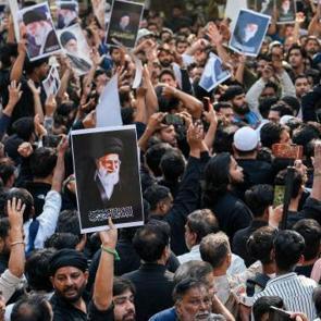 İran&rsquo;a y&ouml;nelik saldırılarda yeni aşama: Ama&ccedil; topyek&ucirc;n savaş değil, rejimi d&ouml;n&uuml;şt&uuml;rmek