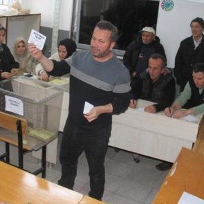 Konya'da yeni kurulan mahallede se&ccedil;im heyecanı