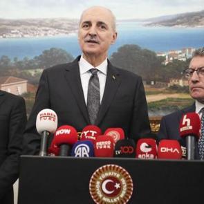 Numan Kurtulmuş, AK Parti'yi ziyaret etti