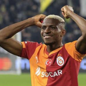 Osimhen transferi imkansız! S&ouml;zleşmedeki dudak u&ccedil;uklatan ceza maddesi a&ccedil;ıklandı