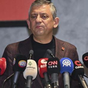 &Ouml;zg&uuml;r &Ouml;zel'den İran-ABD-İsrail savaşı a&ccedil;ıklaması