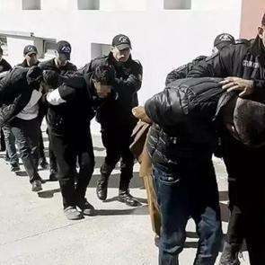 Adana'da 'torbacı' operasyonunda 11 tutuklama